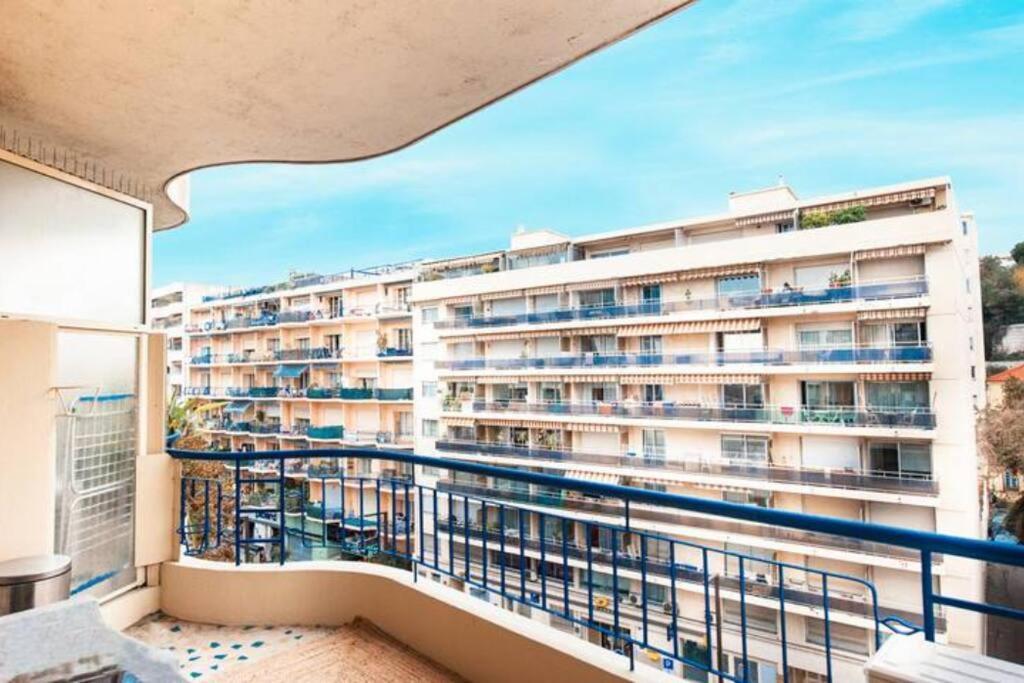 2p Moderne Proche Promenade Des Anglais, Apercu Appartement