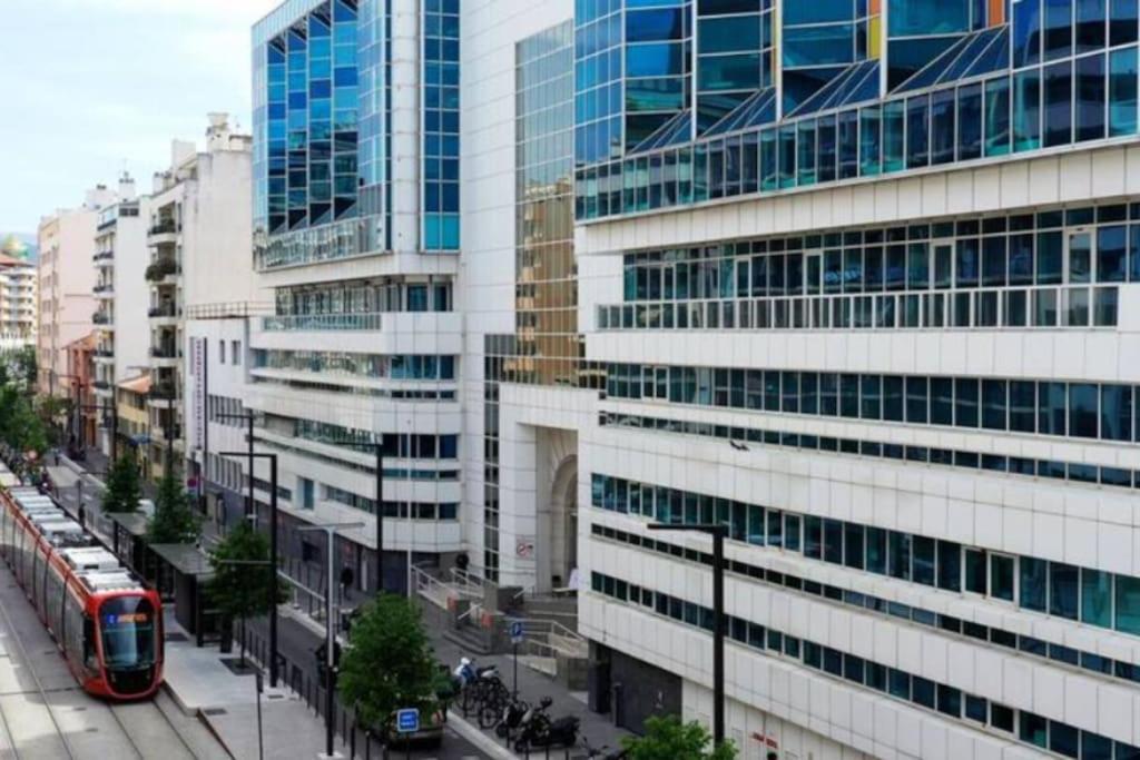 Appartamento 2p Moderne Proche Promenade Des Anglais, Apercu Nizza